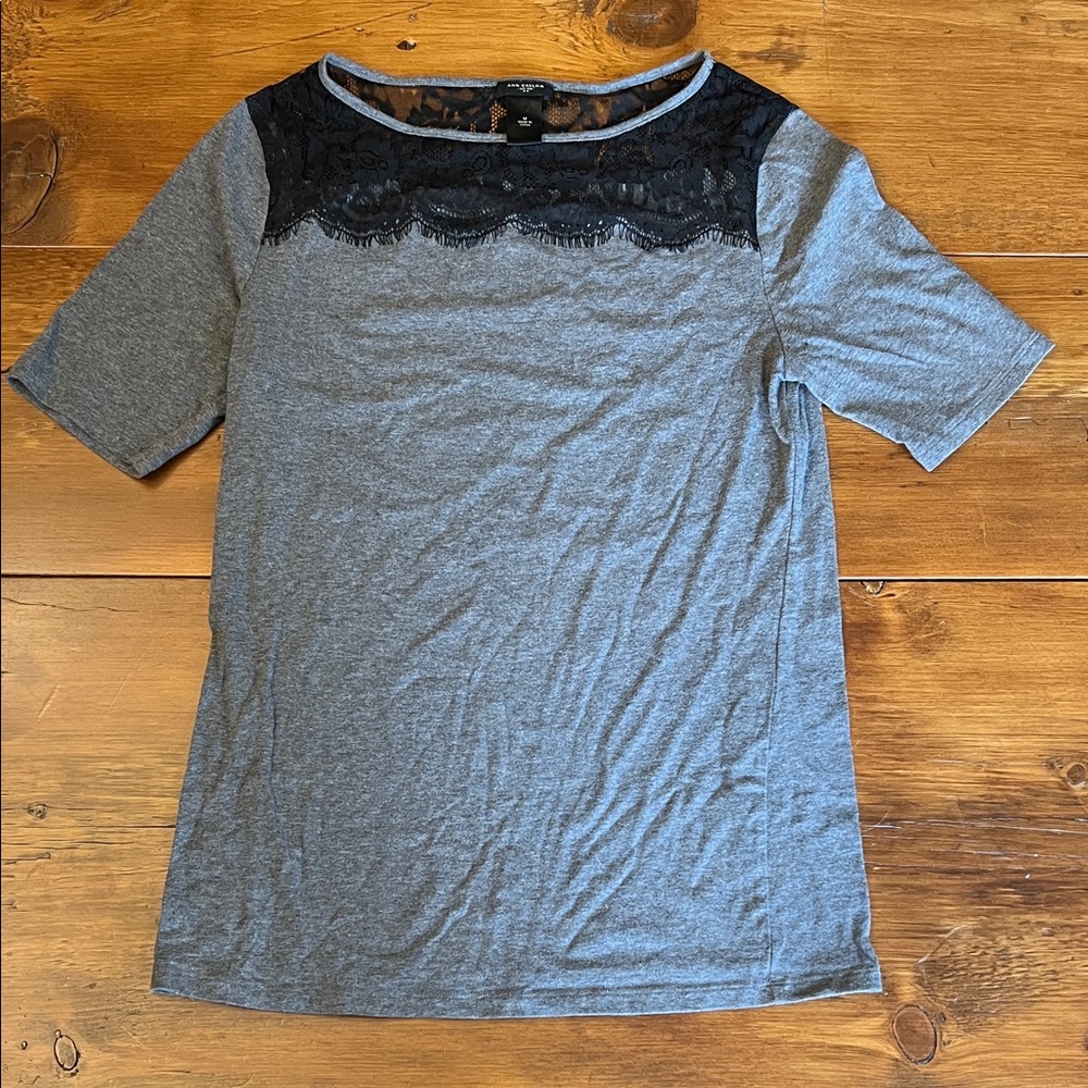 Ann Taylor Gray Tee with Black Lace Accent